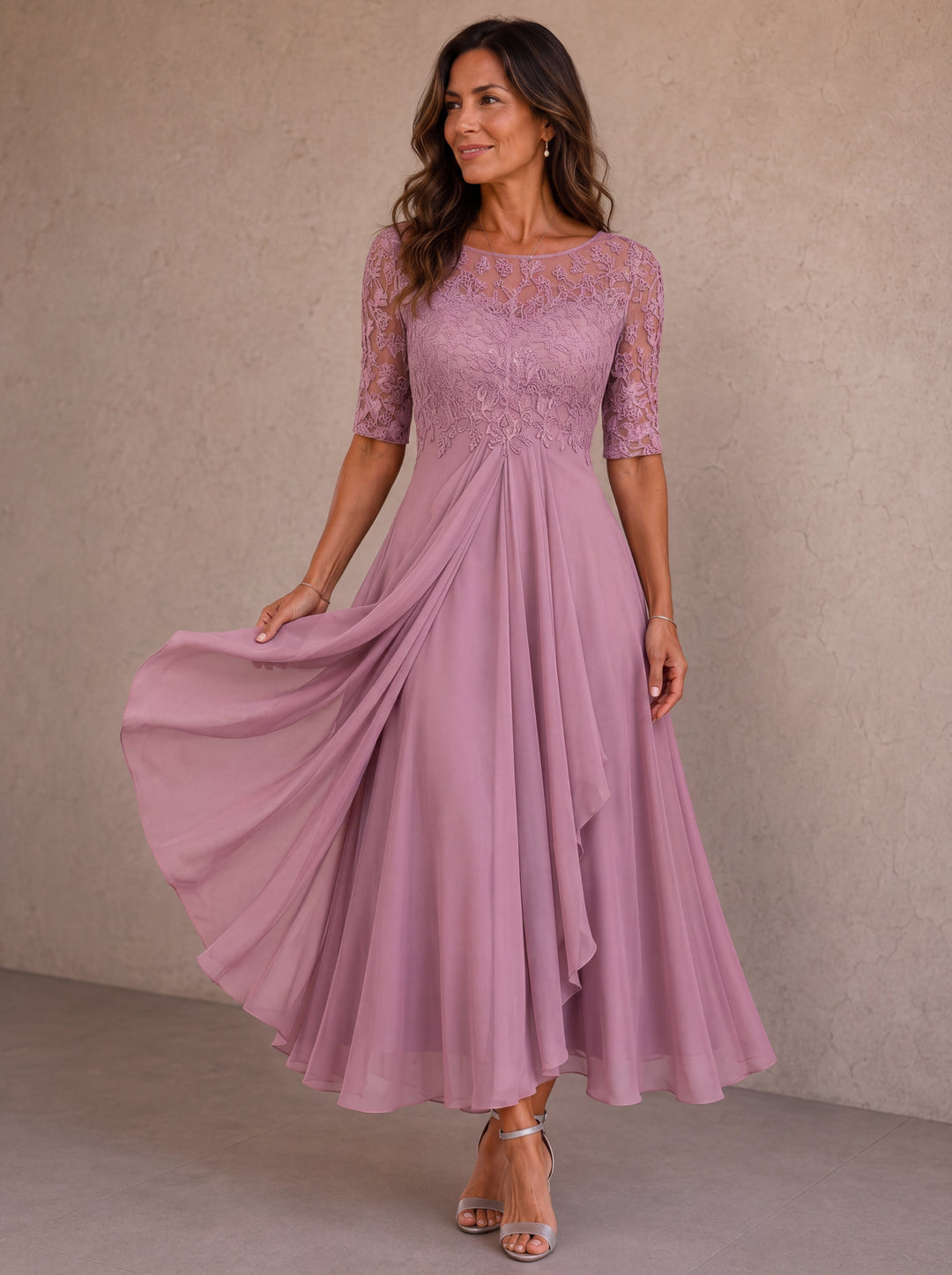 Abella | Jurk van Kant en Chiffon